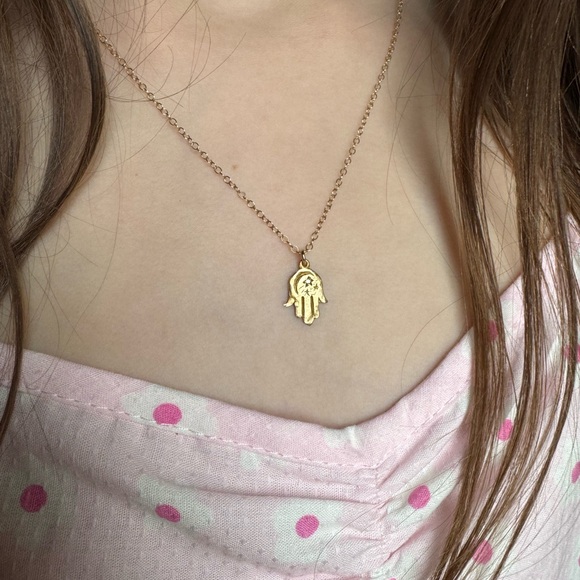 NWOT Victoria Cunningham Hamsa Crescent Moon Necklace - Picture 6 of 10